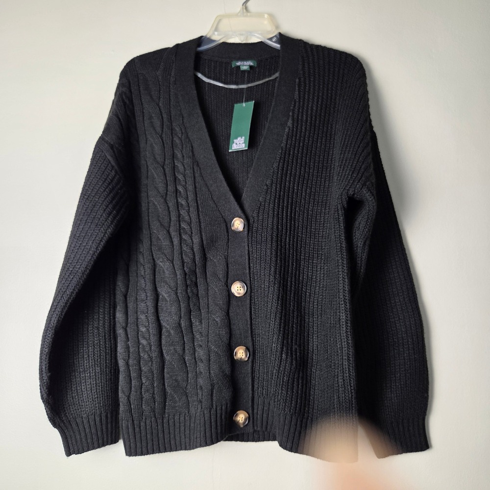 Wild Fable Black Cable Knit Button Front V-Neck Cardigan Sweater Medium NEW